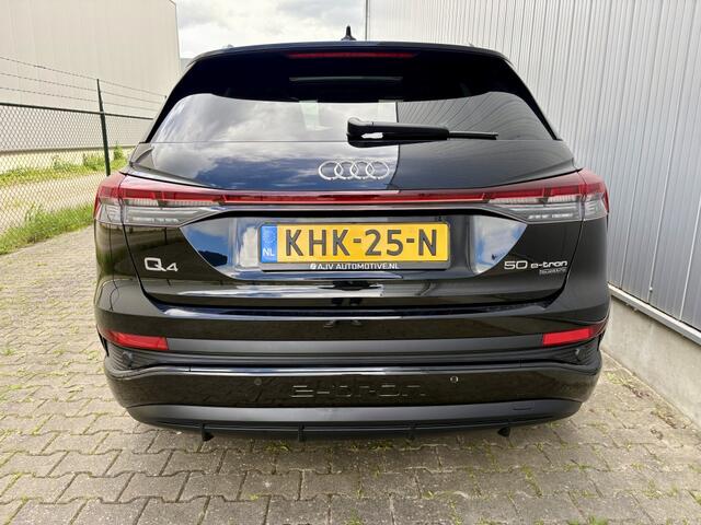 Audi Q4 e-tron AUDI Q4 50 QUATTRO LAUNCH S-LINE COMPETITION RS STOELEN 77kWh