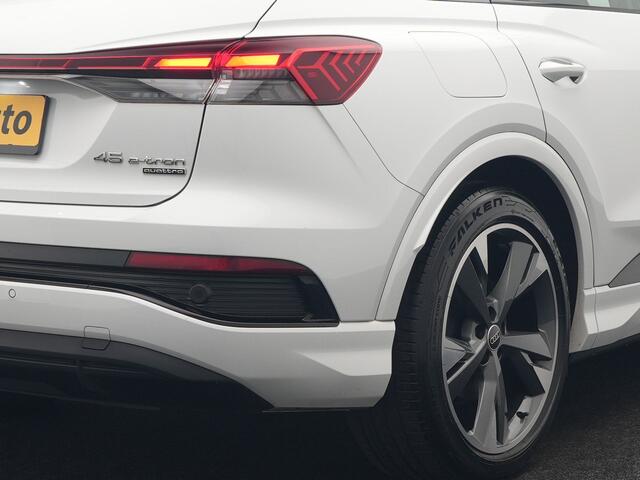 Audi Q4 e-tron 45 Quattro S edition 77 kWh 265pk Dealer O.H. | Panodak | Black Optic | 20"L.M. | Sportstoelen Verwarmd | Navigatie | Virtual Cockpit | Standkachel | DAB |