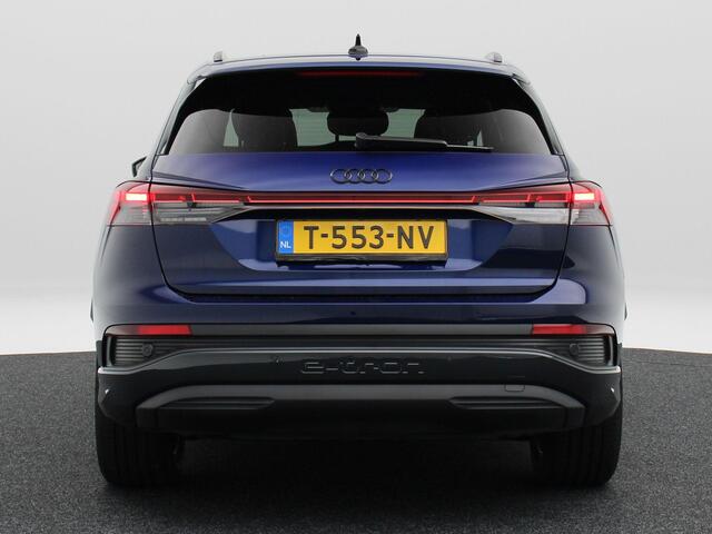 Audi Q4 e-tron 40 Advanced edition 77 kWh | Stoelverwarming | Camera | Adaptive Cruise | Matrix LED | CarPlay | 19 Inch | 44.728 Km !!