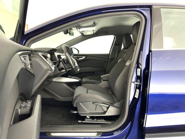 Audi Q4 e-tron 40 Launch edition Advanced 77 kWh [ 3-Fase-11kW ] (INCL-BTW) Aut. *NAVI-FULLMAP | MATRIX-LED | KEYLESS | CAMERA | AUDI-SOUND | DIGI-COCKPIT | DAB | AMBIENTLIGHT | HEATED-SPORTSEATS | PRIVACYGLASS | CRUISE | 19''ALU*