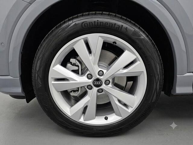 Audi Q4 e-tron 40 S edition 77 kWh 204pk | Navigatie | Stoelverwarming | Parkeercamera | Adaptief demping systeem | Warmtepomp