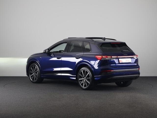 Audi Q4 e-tron 45 S edition Competition 82 kWh 286 pk | Panoramadak | Achteruitrijcamera | Apple Carplay |