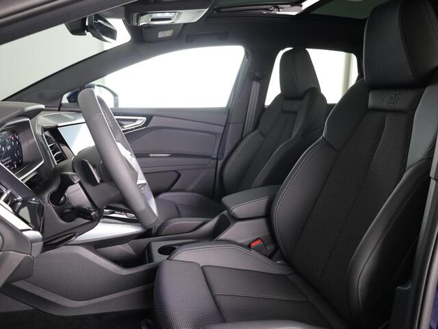 Audi Q4 e-tron 45 S edition Competition 82 kWh 286 pk | Panoramadak | Achteruitrijcamera | Apple Carplay |