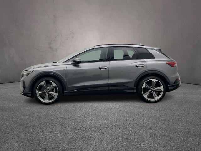 Audi Q4 e-tron 45 quattro S Edition Competition 82 kWh | Matrix | Amientverlichting-Plus | Privacy-Glas | 20 Inch | Assistentiepakket-Plus |