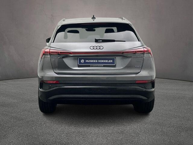 Audi Q4 e-tron 45 quattro S Edition Competition 82 kWh | Matrix | Amientverlichting-Plus | Privacy-Glas | 20 Inch | Assistentiepakket-Plus |