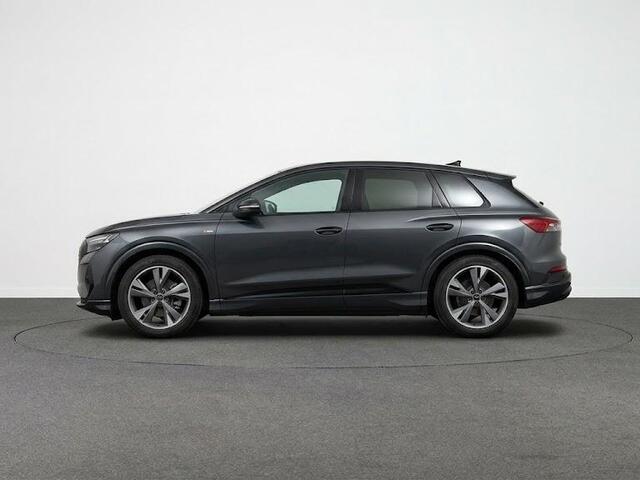 Audi Q4 e-tron S edition 82 kWh 286 pk | Techniekpakket plus | Winterpakket | Trekhaak | Optiekpakket zwart-glanzend |