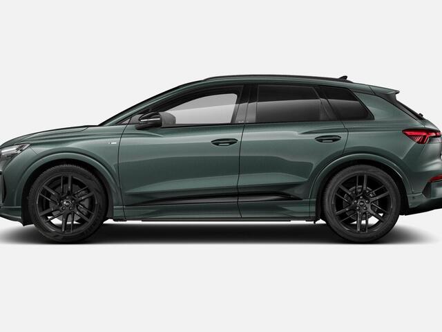 Audi Q4 e-tron S edition performance 286 PK · Tech plus · 21" LM Velgen · Bijrijdersdisplay · Trekhaak elek. wegklapbaar
