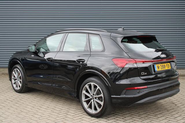 Audi Q4 e-tron 40 Advanced Warmtepomp Sport-Leer Camera Optic-Black 20 inch LMV