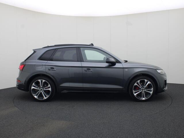 Audi Q5 55 TFSIe 270kW/367PK quattro S line · Panoramadak · Trekhaak · Bang & Olufsen · Head-Up Leder · Achterbank verwarmd · Adaptive Cruise Control · Garantie tot februari 2030 of 100.000km.