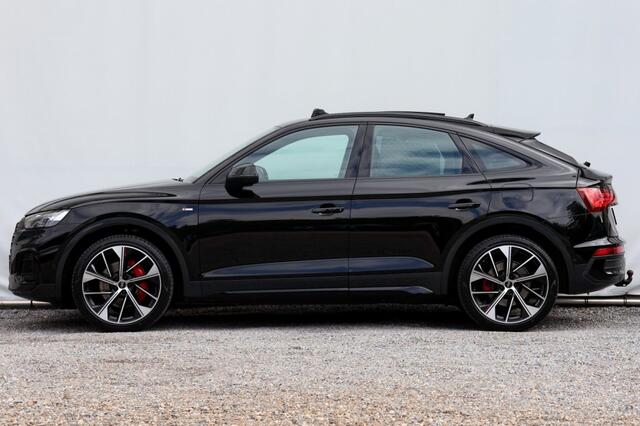 Audi Q5 55 TFSIe S Edition Competition - 367 pk **Luchtvering / Pano / Trekhaak