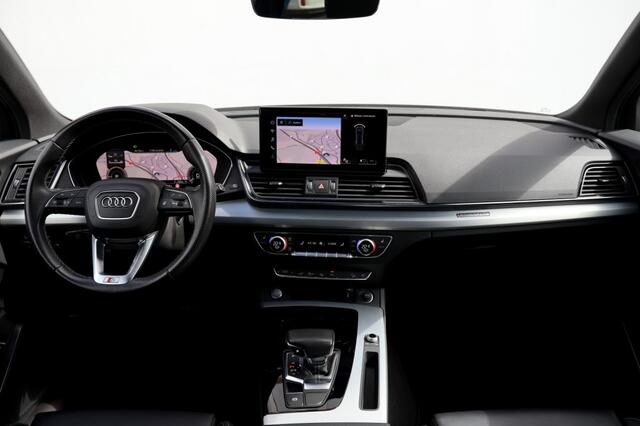 Audi Q5 55 TFSIe S Edition Competition - 367 pk **Luchtvering / Pano / Trekhaak