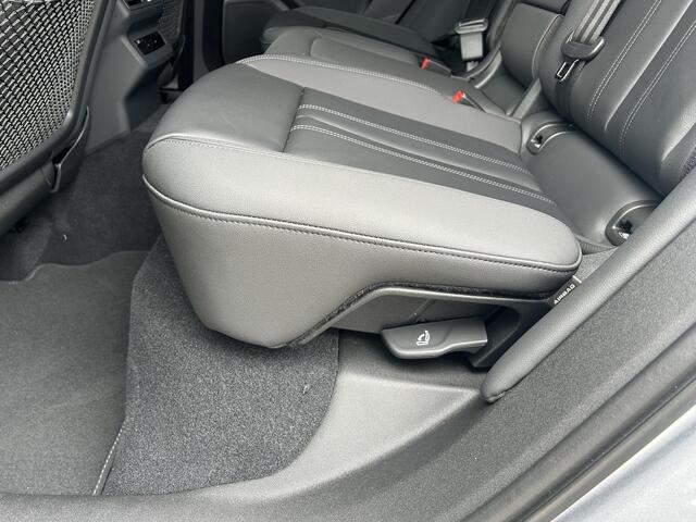 Audi Q5 Advanced edition 2.0 TFSI e 220 kW / 299 PK SUV 7 | Elektrische Stoelen | Dodehoek Assistent | Trekhaak | Bijrijdersscherm | Leder Zwart | Sfeerverlichting |