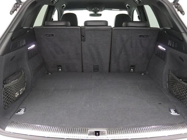 Audi Q5 50 TFSI e quattro S edition 299PK S-Tronic Adaptieve Cruise Controle, 360gr. Camera, Keyless, B&O Soundsysteem, Matrix-LED verlichting, Side Assist, Elektr. Achterklep, Stoelverwarming, Elektr. verst. stoelen, 19" LM Velgen