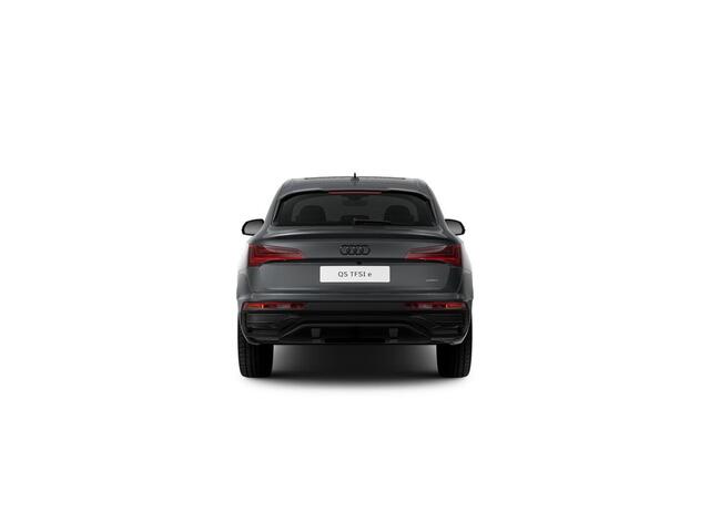 Audi Q5 Sportback S edition Competition 50 TFSI e 299 PK · Glazen panoramadak · Adaptive air suspension · Assistentiepakket tour