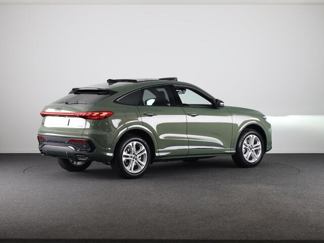 Audi Q5 Sportback 2.0 TFSI e-hybrid quattro S edition | Tech plus | Glazen panoramadak | Zwart pakket | Elektrische stoelen |