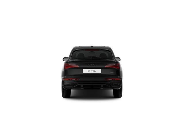 Audi Q5 Sportback S edition Competition 50 TFSI e 299 PK · Assistentiepakket Tour · Bang & Olufsen premium 3d · Glazen panoramadak · Audi Sport rode stiksels