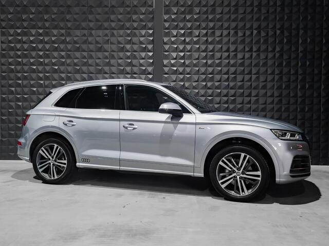 Audi Q5 55 TFSI e quattro Competition | Pano | 20" | Side | Matrix | El. Stoelverst. | Ak. Glas | Tour | Amb. Int verl.| Keyl |