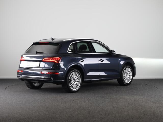 Audi Q5 50 TFSI e Advanced edition 299pk Plug in Hybrid S-tronic | Navigatie | Parkeersensoren | Adaptieve cruise control |