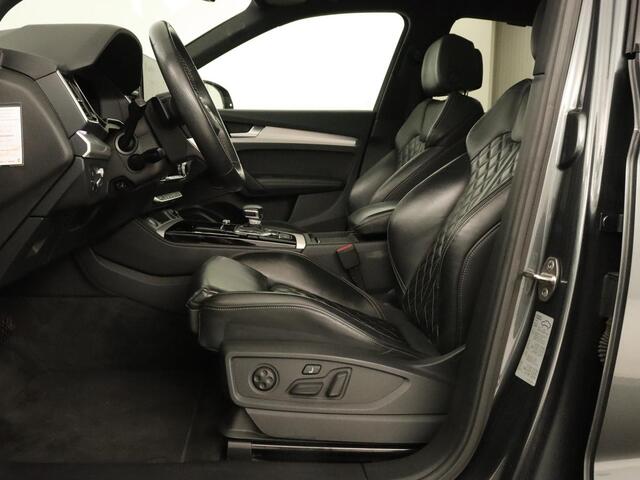 Audi Q5 55 TFSIe S edition | Panoramadak | 360 Camera | Massage | Adaptive cruise | Bang & Olufsen | Luchtvering | Head-Up | Achterbankverwarming | Carplay | Trekhaak | Stuurverwarming | Matrix LED | PHEV | Plug In