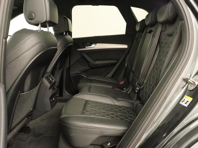 Audi Q5 55 TFSIe S edition | Panoramadak | 360 Camera | Massage | Adaptive cruise | Bang & Olufsen | Luchtvering | Head-Up | Achterbankverwarming | Carplay | Trekhaak | Stuurverwarming | Matrix LED | PHEV | Plug In