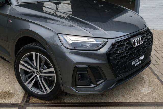 Audi Q5 50 TFSI e S edition Competition quattro *ACC | Elek. Trekhaak | Matrix LED | Virtual Cockpit | Keyless | Navi | Clima | Stoelverwarming*