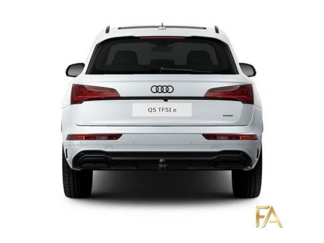 Audi Q5 55 TFSIe quattro S Line Competition