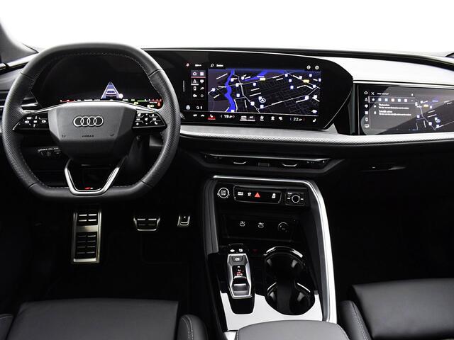 Audi Q5 2.0 TFSI e-hybrid quattro S edition 299 PK · Tech pro · Adaptieve luchtvering · Elek. wegklapbare trekhaak · Glazen panoramadak