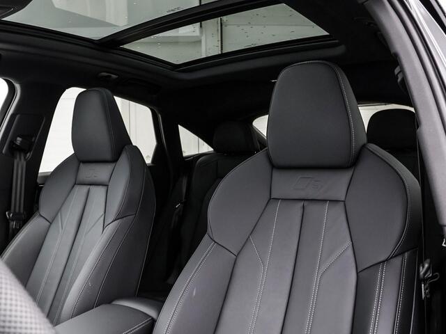 Audi Q5 Sportback 2.0 TFSI e-hybrid quattro S edition 299 PK · Glazen panoramadak · Tech plus · Trekhaak elek. wegklapbaar · Elektrisch verstelbare voorstoelen