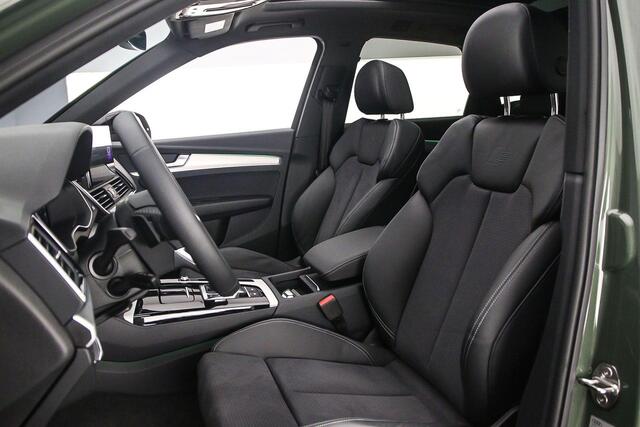 Audi Q5 55 TFSI e 367pk Comp | Pano | Tour Pack | Trekhaak | 21 inch | S Line | Elek Stoel | Stuurverwarming | Voorruitverwarming | Optiek Zwart |