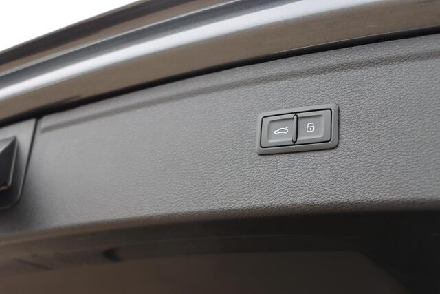 Audi Q5 50 TFSI e S edition Competition quattro 300pk S-Tronic