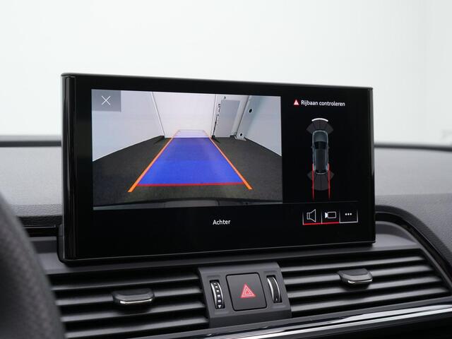 Audi Q5 55 TFSI e 367 pk S-tronic quattro Competition / S-Line | Panoramadak | Trekhaak | Achteruitrijcamera | Stoelverwarming