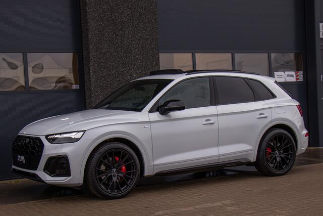 Audi Q5 50 TFSI e S edition | Competition | S-Line | Pano | Matrix LED | Luchtvering | 21 Inch Performance | Black Pack | Camera | Carplay | ACC | Dodehoek | HillHold | Sfeer | Leder | Lane Assist | Dealer Onderhouden | 1 Eigenaar | BTW | Garantie