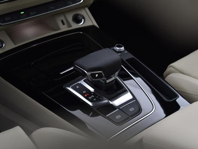 Audi Q5 Sportback Advanced edition 50 TFSI e 220 kW/299 PK · Luchtvering · Glazen panoramadak · Ass. pakket City + Tour · Lederen bekleding