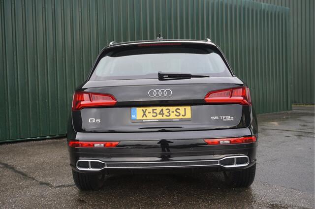 Audi Q5 55TFSI e Quattro S-Line + Navi/ LED/ Cruise/ Plug-in Hybid/ Sportstoelen/ Schitterend!/ Garantie!