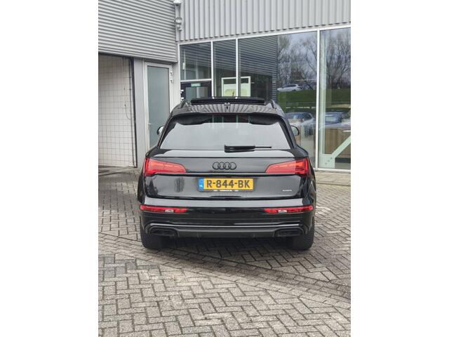 Audi Q5 40 TFSI 204pk S-line Panorama Maxtix-LED Stoelverw. Camera Virtual Cockpit