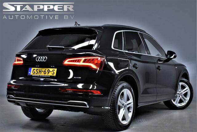 Audi Q5 50 TFSI e 299pk Quattro S-Line Carplay/Camera/Trekhaak/Keyless/Alcantara/Leer/Lmv19"