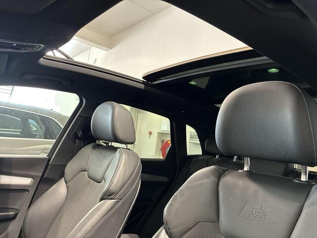 Audi Q5 50 TFSIe 299pk S-tronic S edition · Panoramadak · Keyless · Camera · Apple/Android Car Play · Zwart Optiek · 18'' Inch ·