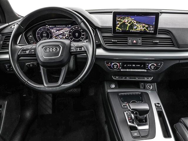 Audi Q5 55 TFSIe 367pk S-tronic Quattro Competition · Panoramadak · S-line · Elek. Trekhaak · Luchtvering · Apple/Android Car Play · Camera · 19'' Inch ·
