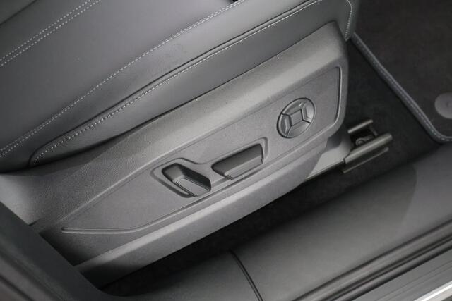 Audi Q5 Sportback 299pk e-hybrid quattro S edition Trekhaak Camera Leder Memory Panoramadak Navigatie S-Line