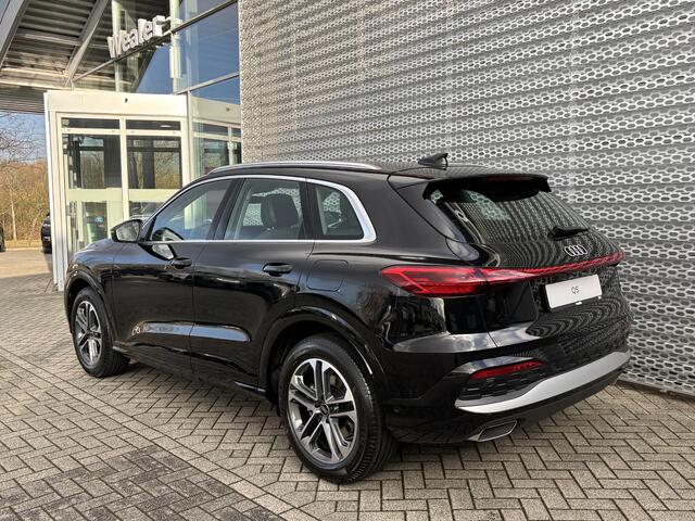 Audi Q5 Advanced edition e-Hybrid 220 kW / 299 PK | Passagiersdisplay | Head-up display | Bang & Olufsen Audio | Luchtvering