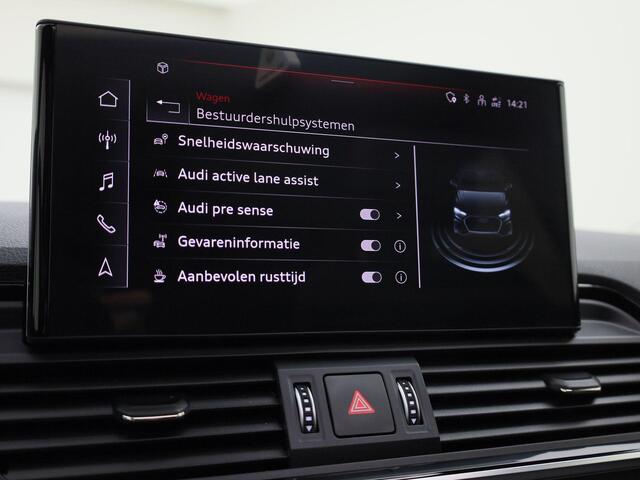 Audi Q5 55 TFSIe 270kW/367PK quattro S Line · Panoramadak · Apple/Android Car Play · Camera · Leder/Alcantara · Drive select