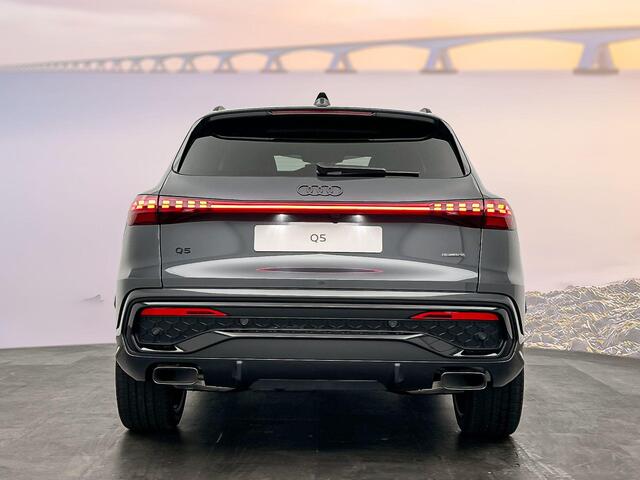 Audi Q5 S edition Competition e-hybrid 270 kW / 367 PK SUV