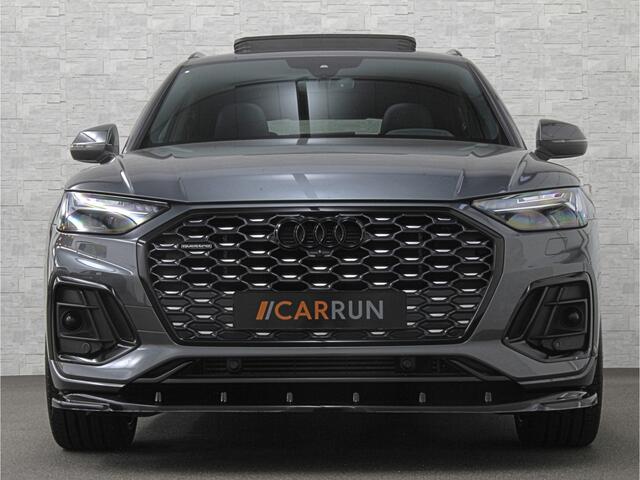 Audi Q5 Sportback 50 e S-Line | Luchtvering | Panorama | Carbon | Head-Up | Trekhaak | Keyless-Entry | Leder | Matrix-LED | Black-Optic | Standkachel | Virtual-Cockpit | Carplay | Getint Glas | Stoelverwarming | Zwarte Hemel | Draadloos Laden |