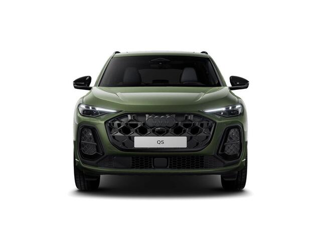 Audi Q5 S edition (B10) e-hybrid 220 kW / 299 PK SUV 7 ve | Luchtvering | Trekhaak | Panoramadak | Stoelverwarming voor + achter | Stuurwielverwarming | OLED Achter verlichting | Ambiente lichtpakket Pro |