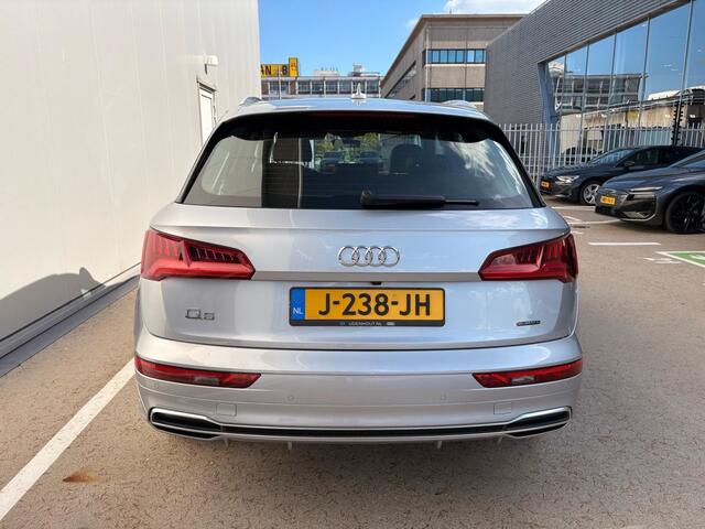 Audi Q5 50 TFSI e 299pk PHEV Quattro S edition / Trekhaak / Luchtvering / Stoelverwarming / Camera