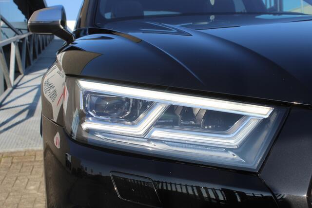 Audi Q5 3.0 TFSI SQ5 Quattro Dealeronderhouden/Panoramadak/Head-up display/Digital dashboard/Adaptieve cruise control/Adaptief onderstel/Sfeerverlichting/Achteruitrijcamera/Dodehoeksdetectie/Climate control/Stoelverwarming voor+achter/Stoelverkoeling voor/Navigat