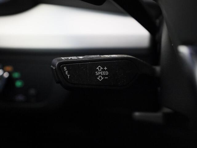 Audi Q5 50 TFSIe 220kW/299PK S Line · Panoramadak · Leder/Alcantara · Camera + Parkeersensoren