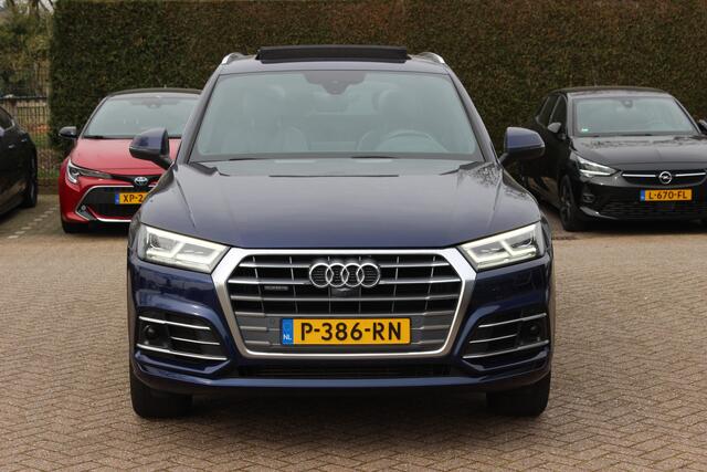 Audi Q5 2.0 TFSI quattro Launch Edition / Trekhaak / Panoramadak / 360Camera / Head-up / Keyless / B&O 3D / Standkachel / 20'' / Matrix LED / Elektr. stoelen / Stoelverwarming 4x / Dodehoek / DAB / ACC