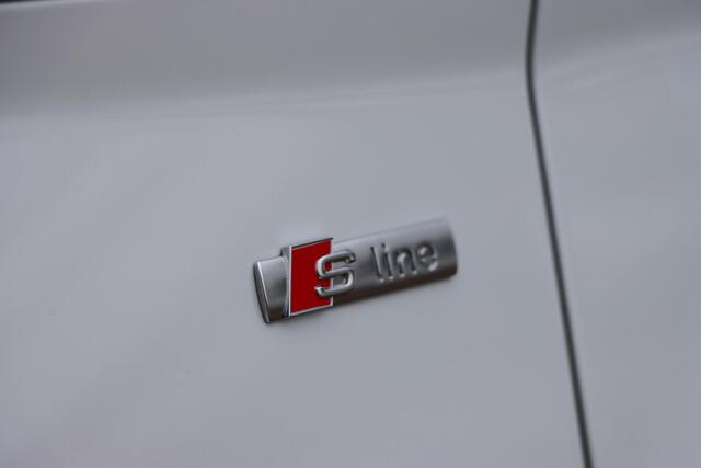 Audi Q5 50 TFSI e S Edition Competition 265pk S Tronic | Stoelverwarming | Camera | Adaptive