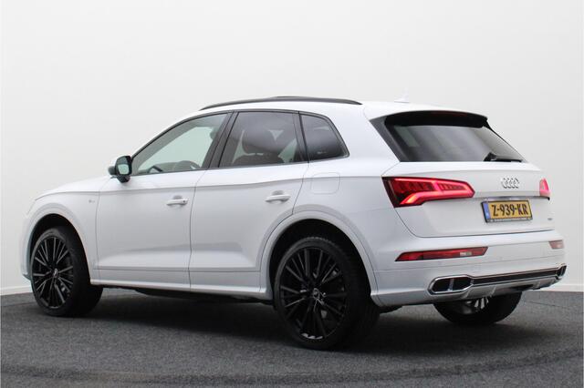 Audi Q5 55 TFSI e Quattro Plug-in Hybrid Competition S-Line Leer, Panoramadak, Cruise, Apple Carplay, Bluetooth, LED, Trekhaak, 21"
